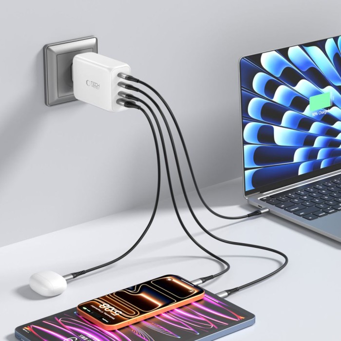 Tech-Protect NC240W-GaN 4-Port 240W Wall Charger - White