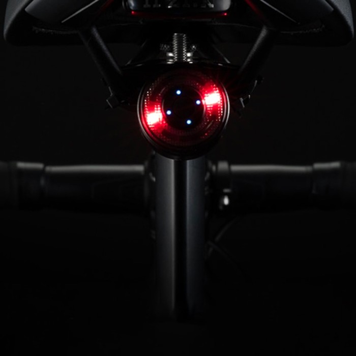 Rockbros Q1 Rear Bike Light 7 Color LED + USB-C - USB-A Cable - Black