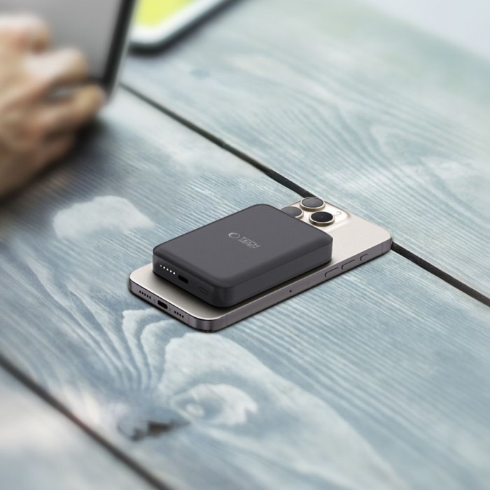 Tech-Protect LifeMag PB11 Powerbank with MagSafe 10000mAh 15W USB-C port - black + USB-C cable