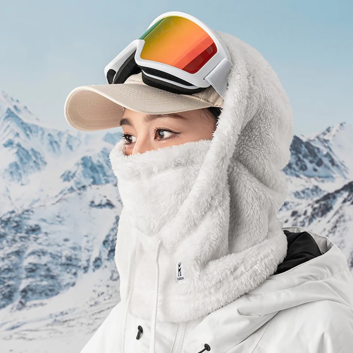 Qunature Arctic Velvet Ski Balaclava Size M - White