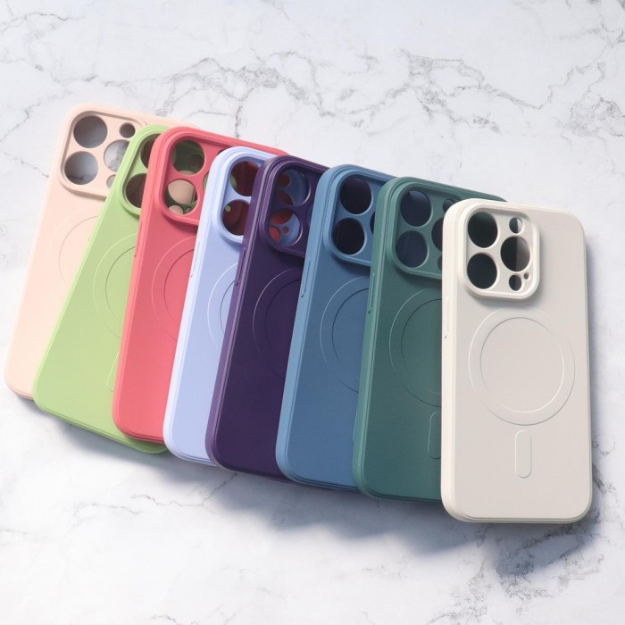MagSafe compatible silicone case for iPhone 15 Pro Silicone Case - navy blue - OUTLET