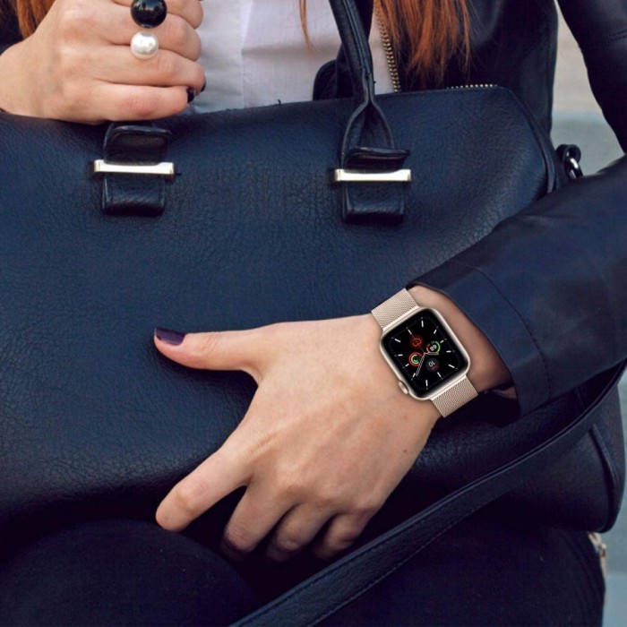 Tech-Protect MilaneseBand for Apple Watch 4 / 5 / 6 / 7 / 8 / 9 / SE / Ultra 1 / 2 (42/44/45/49 mm) - Silver