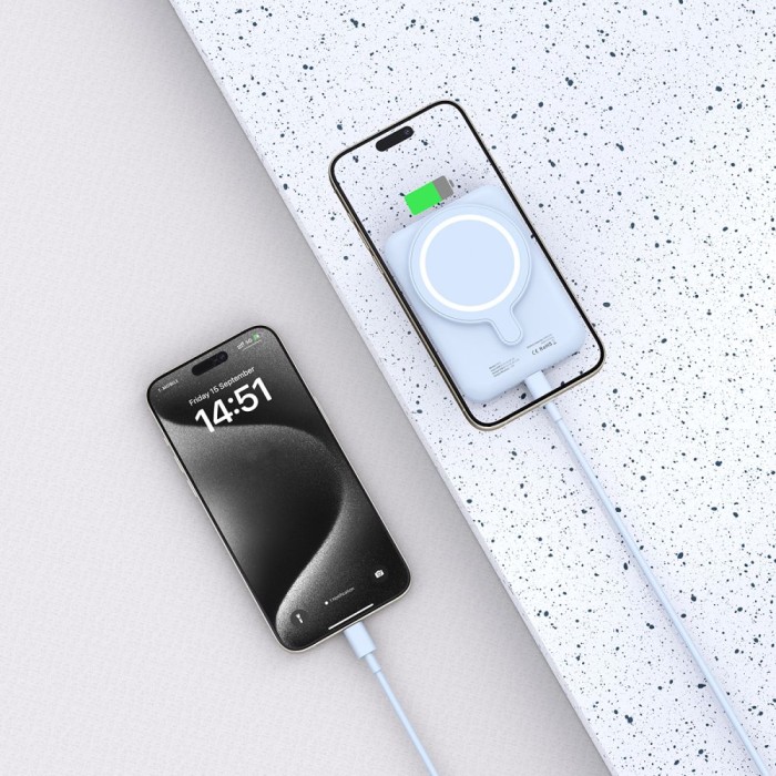 Tech-Protect LifeMag PB10 Powerbank with MagSafe 5000mAh 15W USB-C port - blue + USB-C cable