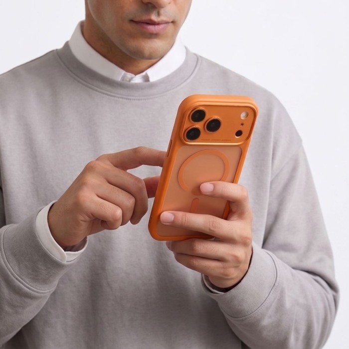 Tech-Protect MagPeak MagSafe CC case for iPhone 18 Pro / 17 Pro - matte orange