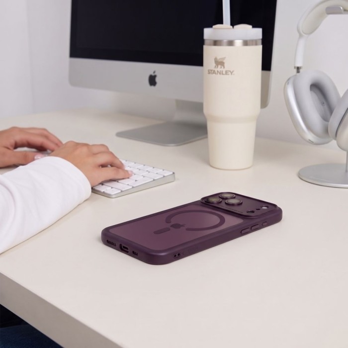 Tech-Protect MagPeak MagSafe CC Case for iPhone 18 Pro / 17 Pro - Clear Burgundy