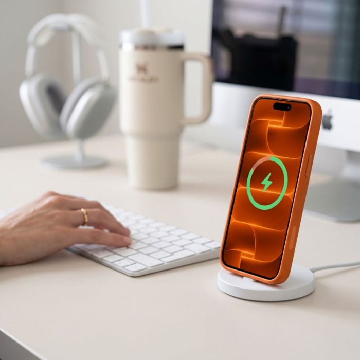 Tech-Protect Magmat Magsafe CC Case for iPhone 18 Pro Max / 17 Pro Max - Matte Orange