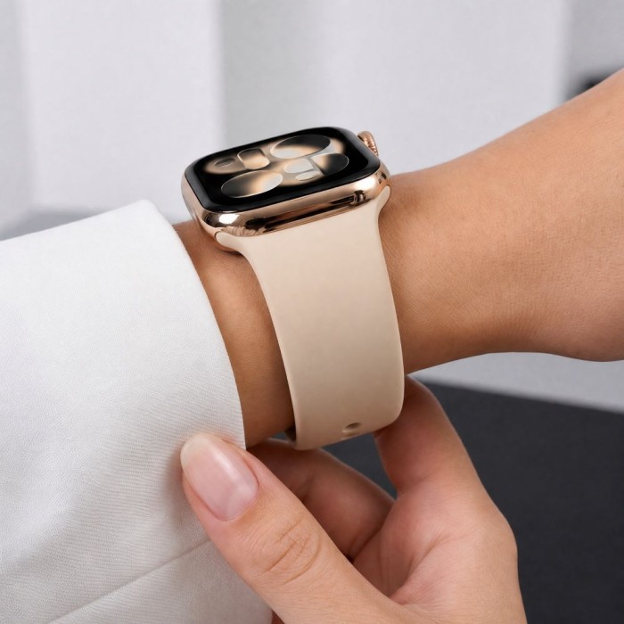 Tech-Protect Silicone Strap for Apple Watch 44 / 45 / 46 / 49 mm - Beige