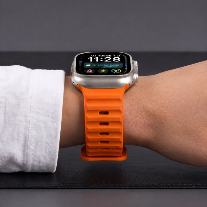 Tech-Protect Silicone Line Strap for Apple Watch 44 / 45 / 46 / 49 mm - Orange