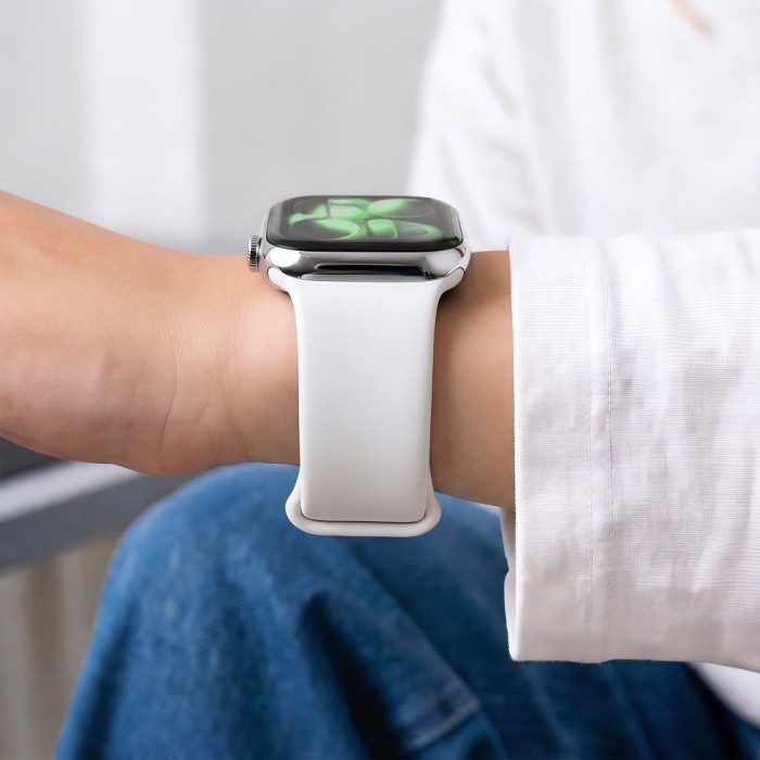 Tech-Protect Silicone Strap for Apple Watch 40 / 41 / 42 mm - White