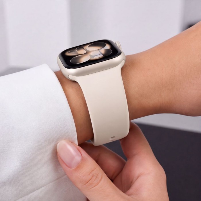 Tech-Protect Silicone Strap for Apple Watch 44 / 45 / 46 / 49 mm - Beige