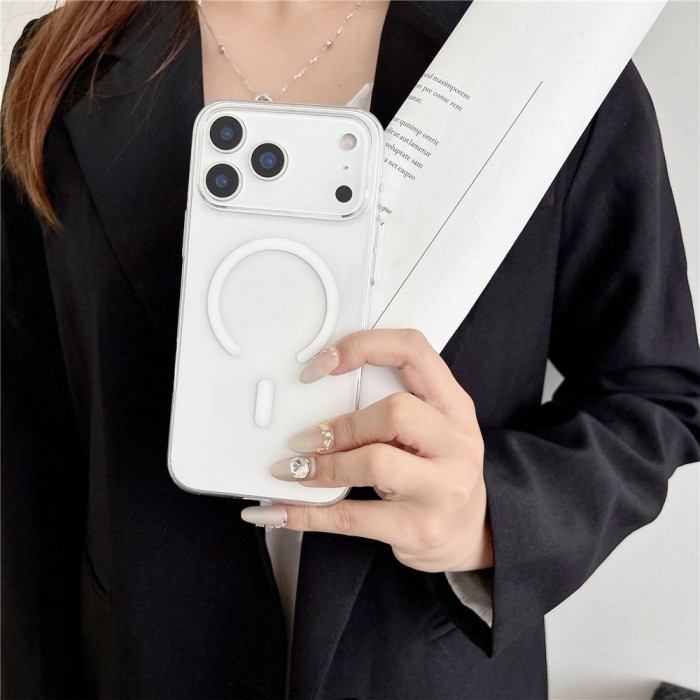 MagSafe Compatible iPhone 18 Pro / 17 Pro PC Case - Transparent White