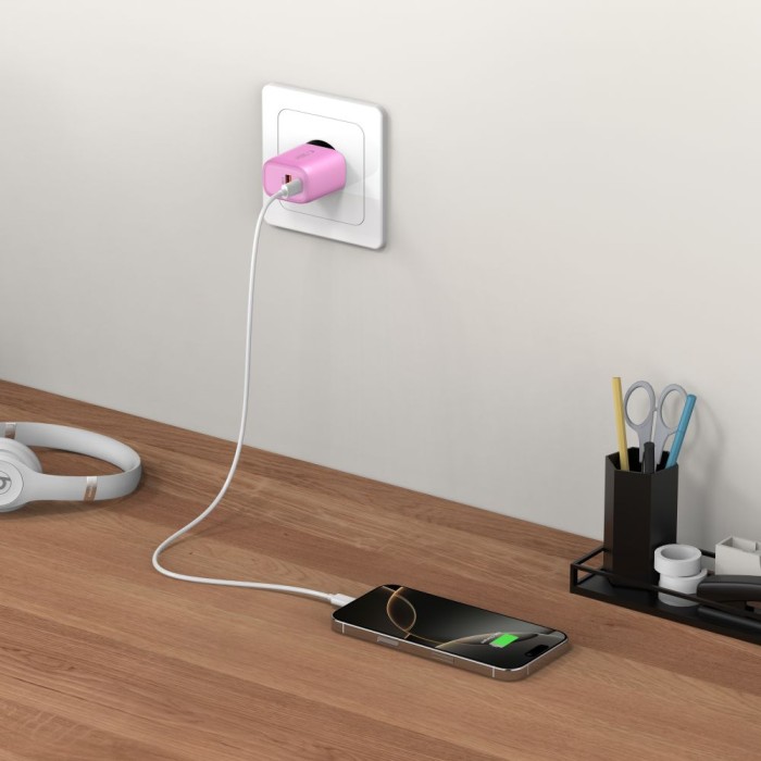 Tech-Protect NCA30 PD 30W QC3.0 USB-A / USB-C Wall Charger - Pink