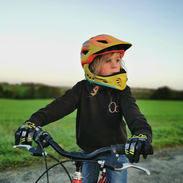 Rockbros TT-32SOYB-S children&amp;#39;s bicycle helmet with detachable chinbar, size S - yellow-orange
