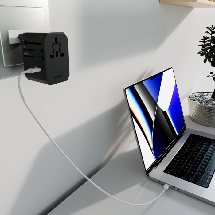 SBS Universal GaN Travel Adapter 70W 3xUSB-C 2xUSB-A with Case - Black