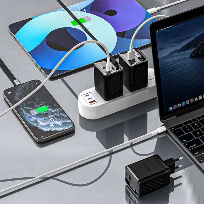 Dudao A67EU GaN 67W Wall Charger with Built-in Retractable USB-C Power Delivery Quick Charge Cable - Black