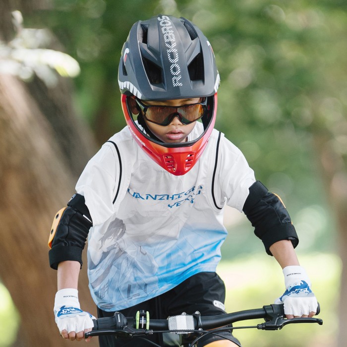 Rockbros TT-32006 Shark Children&amp;#39;s Bike Helmet with Detachable Jaw Size S (48-52) - Black